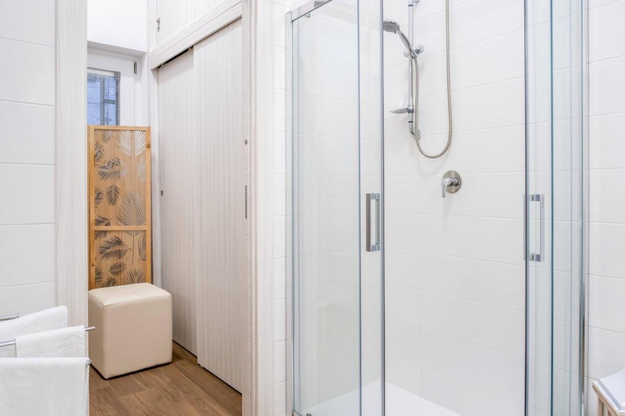 Donna Teresa Central & Cozy Apartment Taranto Exterior foto